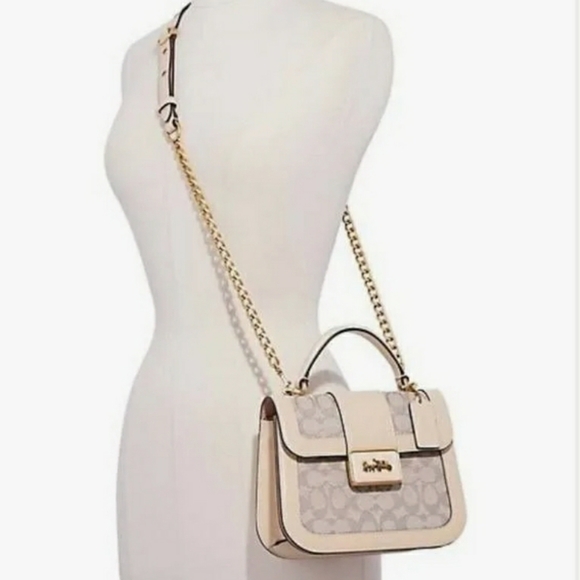 COACH - Picture 2 of 6